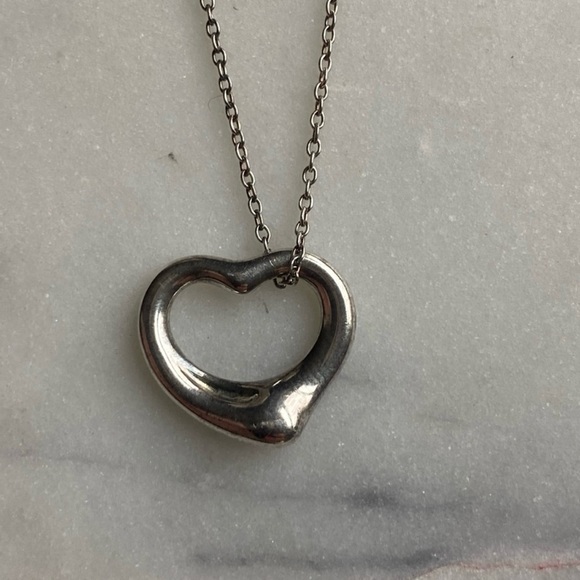 Tiffany & Co. Floating Heart Necklace Sterling Silver 925
16 inch chain - Picture 8 of 9